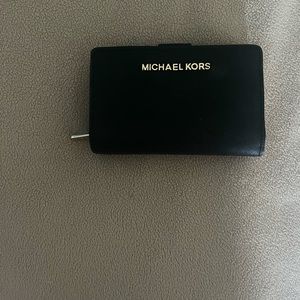 Michael Kors crossgrain wallet